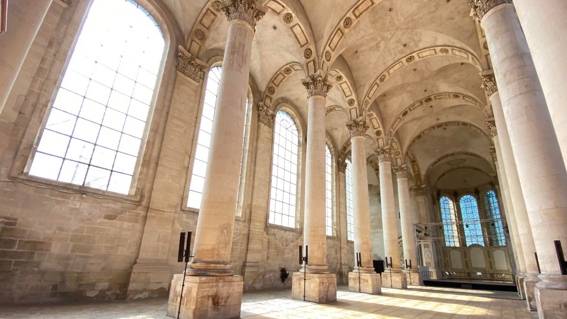 au-sequoia-hebergement-insolite-Abbaye-des-Premontres-patrimoine8