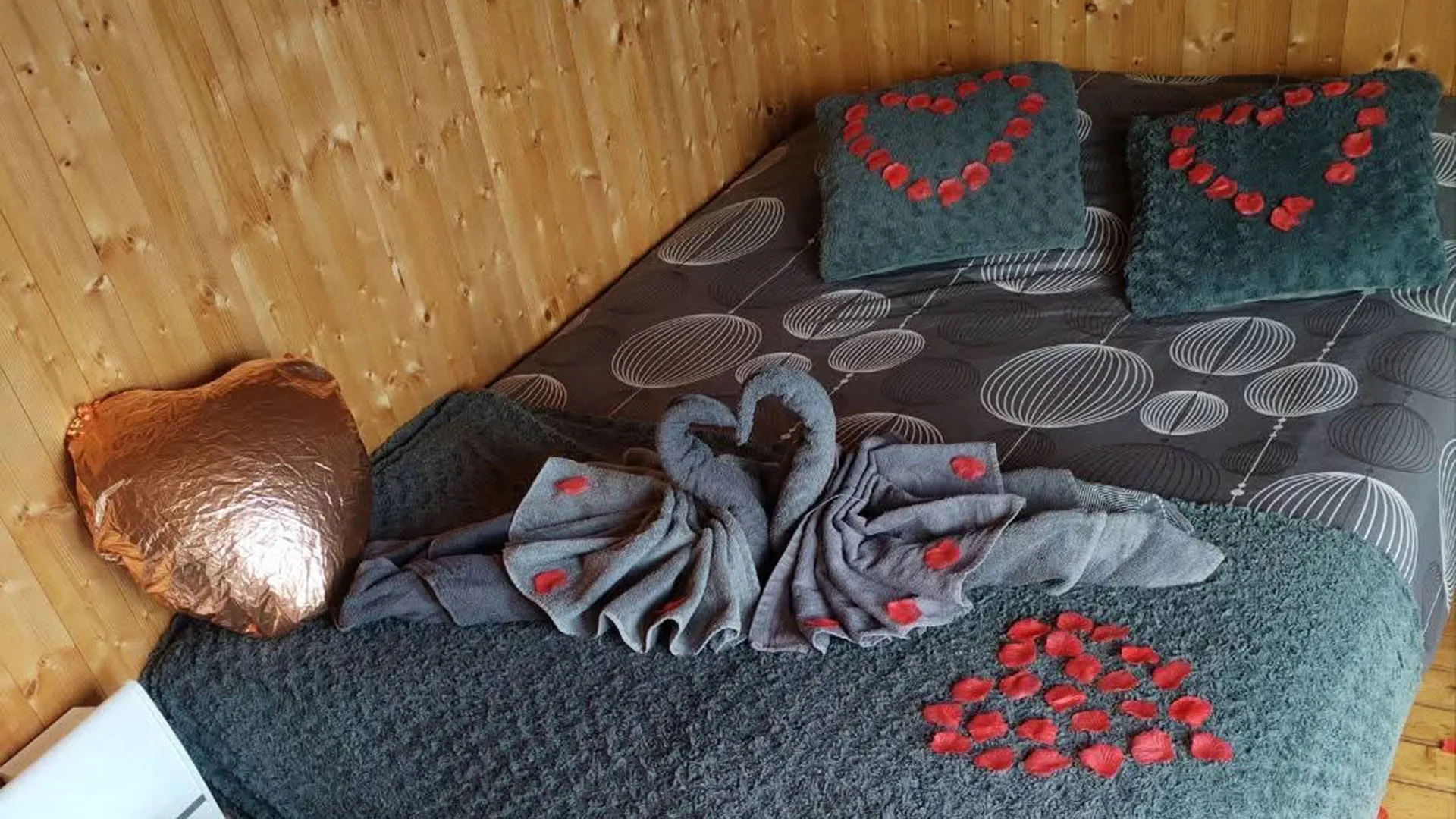 au-sequoia-hebergement-insolite-saint-valentin8